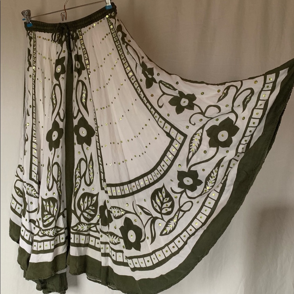 Green white sequined flowy boho lightweight skirt